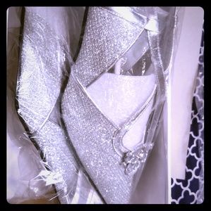 Slingback silver slippers